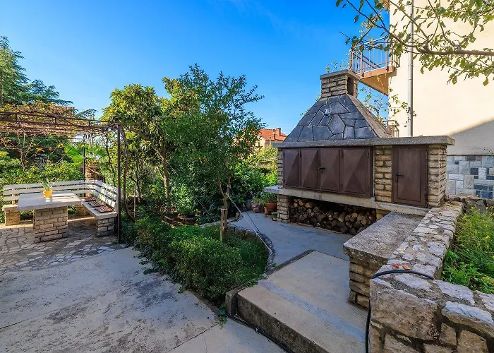 Apartment Helles Nur 450 Meter Zum Mit Bbq-bereich - Hunde Willkommen *