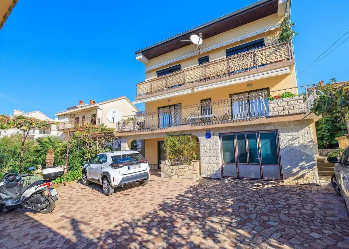 Helles Nur 450 Meter Zum Mit Bbq-bereich - Hunde Willkommen Apartment Dramalj